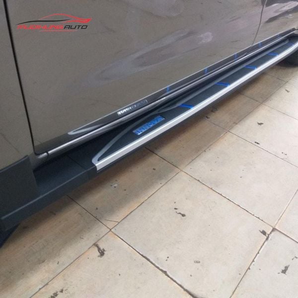 Bệ Bước Chân Toyota Innova 2019