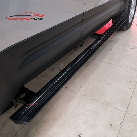 Bệ bước điện ô tô Defender