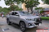 Bệ Bước Điện Thụt Thò Toyota Hilux 2019 Chính Hãng