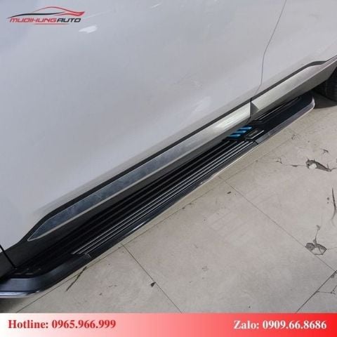 Bệ bước lên xuống xe Hyundai Santafe