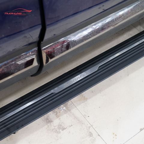 Bệ bước điện Hyundai Santafe 2019