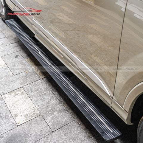Bệ bước xe Audi Q7 2024