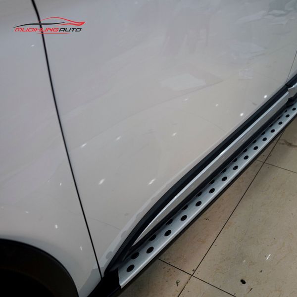 Bệ Bước Chân Mitsubishi Outlander
