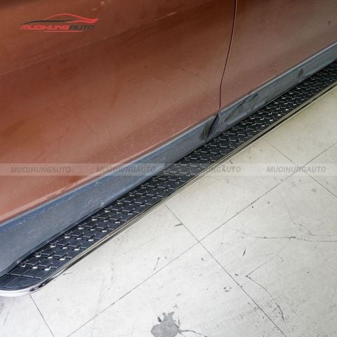 Bệ bước xe Mitsubishi Xpander Cross 2024