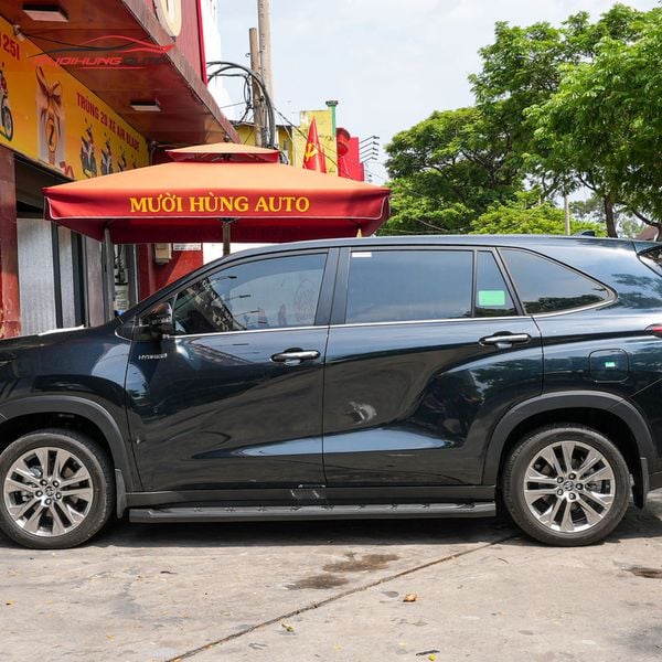 Bệ Bước Chân Toyota Innova Cross 2024