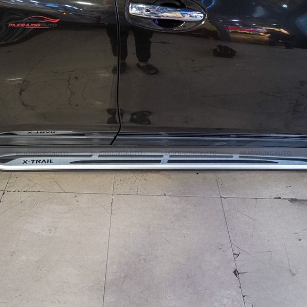Bệ Bước Chân Nissan X-Trail 2017