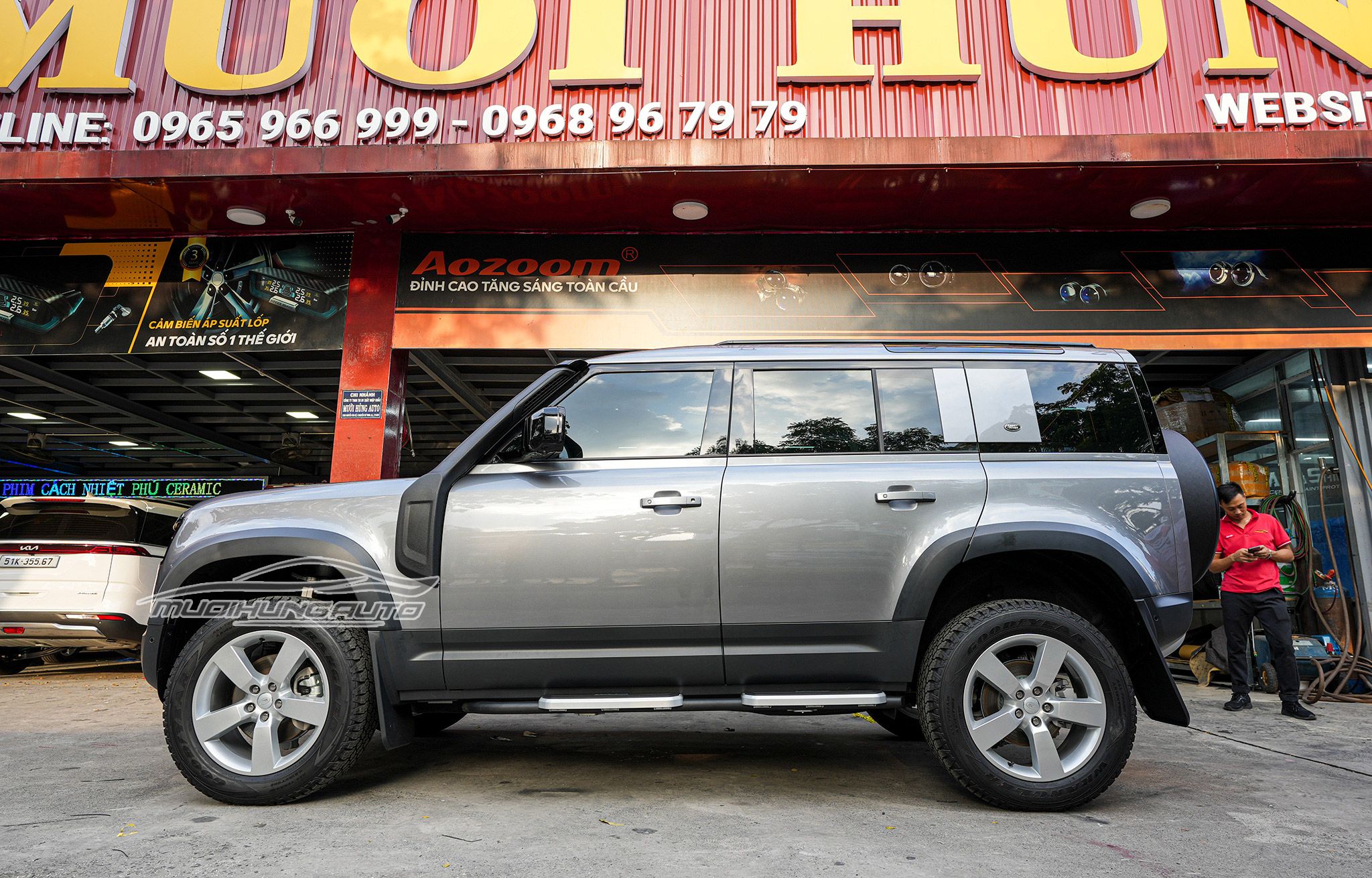 Bộ Chắn Bùn Cho Xe Land Rover Defender Cao Cấp Tại TPHCM - Mười Hùng Auto