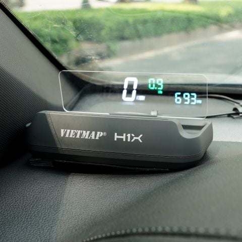 Bộ HUD Vietmap H1X Cảnh Báo Tốc Độ Và Camera Phạt Nguội Cho Mazda 3