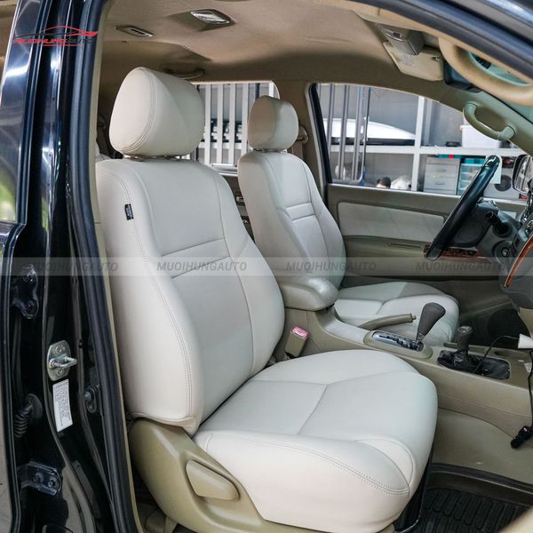 Bọc Ghế Da Ô Tô Toyota Fortuner 2010
