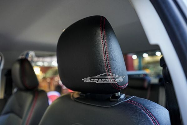 Bọc Ghế Da Màu Đen Sang Trọng Cho Xe Ford Ranger 2022