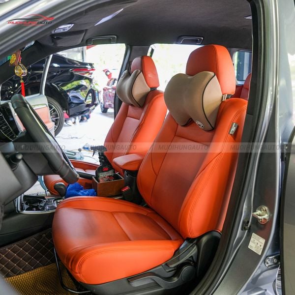 Bọc Ghế Da Ô Tô Mitsubishi Outlander