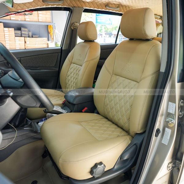 Bọc Ghế Da Ô Tô Toyota Innova 2013