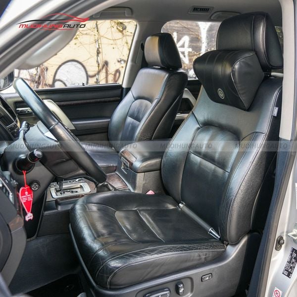 Bọc Ghế Da Ô Tô Toyota Land Cruiser 2012