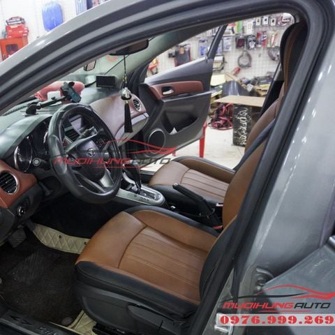 Bọc ghế da thay màu nội thất Chevrolet Cruze tại tphcm