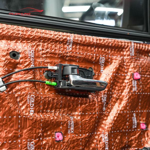 Cách Âm Cửa Xe Toyota Yaris Cross 2024