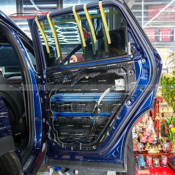 Cách Âm Cửa Xe Hyundai Santafe 2019