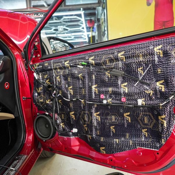 Cách Âm Cửa Xe Toyota Yaris 2023