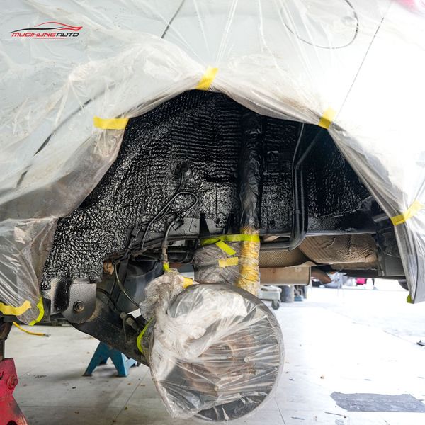 Cách Âm Hốc Bánh Ford Ecosport 2016