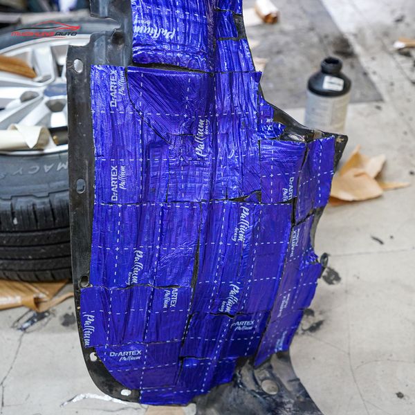 Cách Âm Hốc Bánh Ford Escape