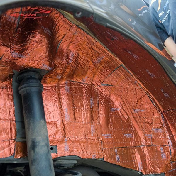 Cách Âm Hốc Bánh Mitsubishi Xpander