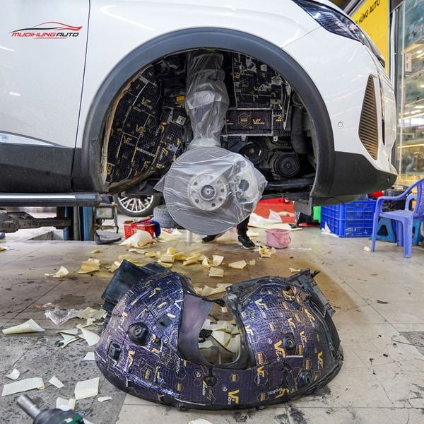 Cách Âm Hốc Bánh Peugeot 5008