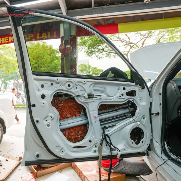 Cách Âm Cửa Xe Honda Civic 2023