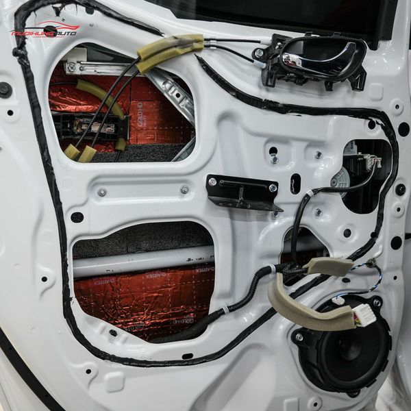 Cách Âm Cửa Xe Nissan Navara 2022