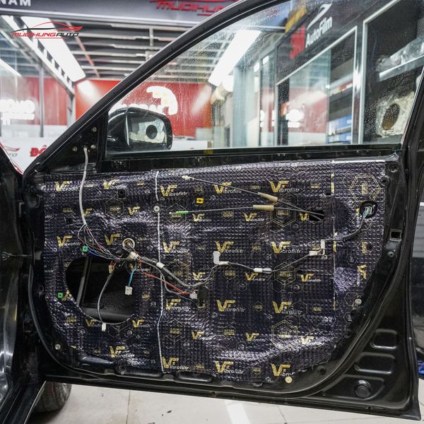 Cách Âm Cửa Xe Toyota Camry 2008