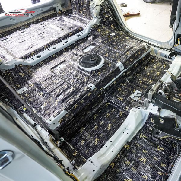 Cách Âm Sàn Xe Kia Rondo 2015