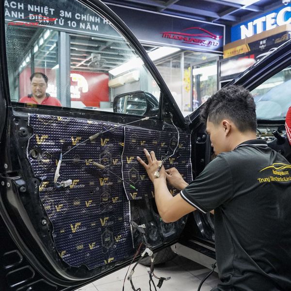 Cách Âm Cửa Xe Toyota Camry 2008