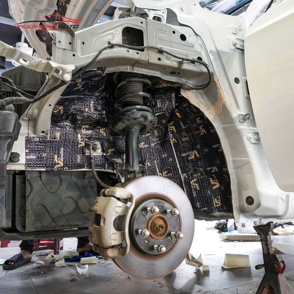 Cách Âm Hốc Bánh Kia Rondo 2015