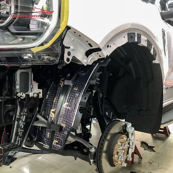 Cách Âm Hốc Bánh Ford Everest 2023