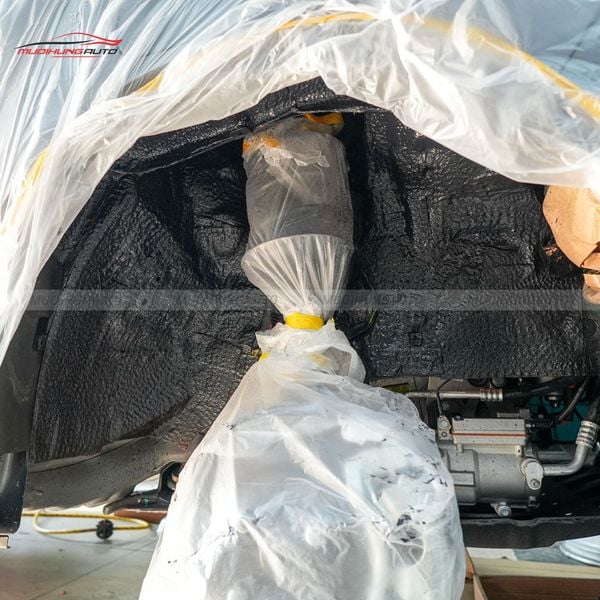 Cách Âm Hốc Bánh Vinfast VF5 2024