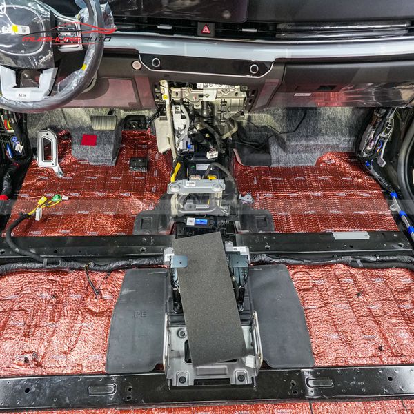 Cách Âm Sàn Xe Kia Carnival 2025