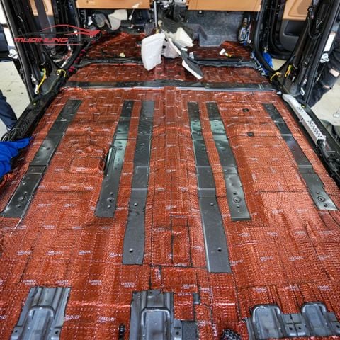 cách âm sàn xe ô tô