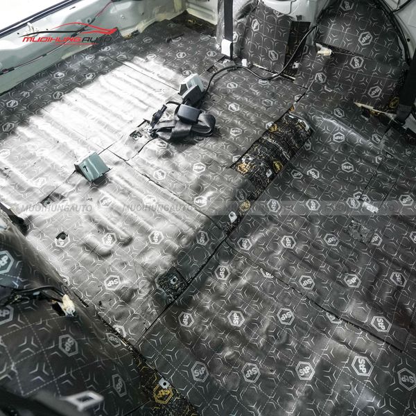 Cách Âm Sàn Xe Suzuki Ertiga