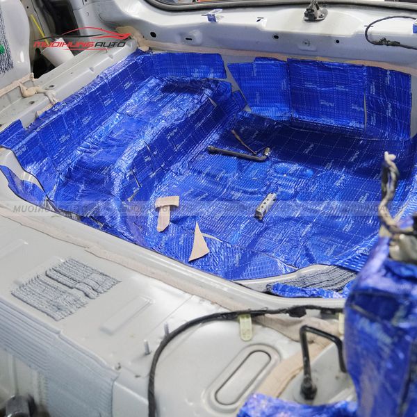 Cách Âm Cốp Xe Mitsubishi Outlander 2020