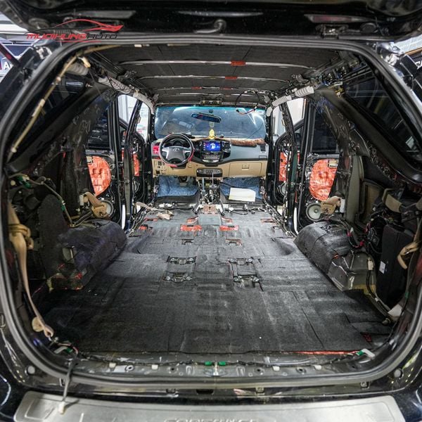 Cách Âm Cốp Xe Toyota Fortuner 2015