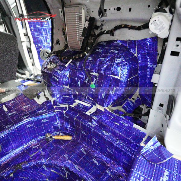 Cách Âm Cốp Xe Mitsubishi Outlander 2020