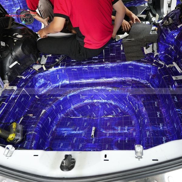 Cách Âm Cốp Xe Ford Explorer