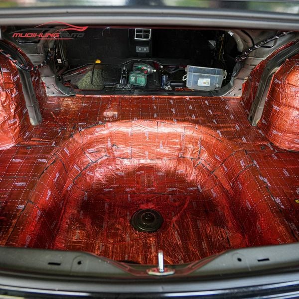 Cách Âm Chống Ồn Cốp Xe Ô Tô