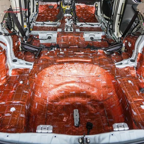 Cách âm cốp xe Subaru Forester 2023