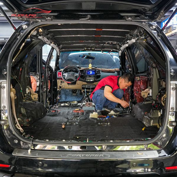 Cách Âm Cốp Xe Toyota Fortuner 2015