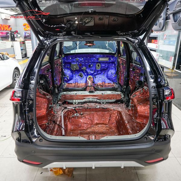 Cách Âm Cốp Xe Toyota Yaris Cross 2024