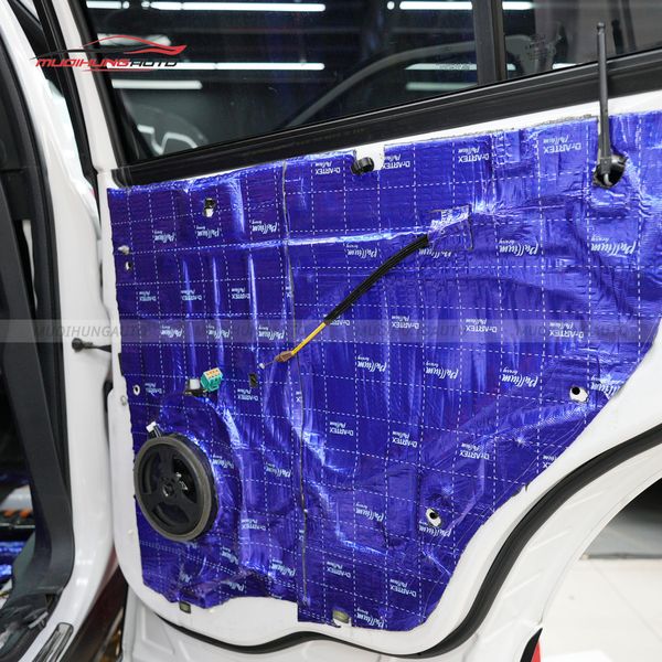 Cách Âm Cửa Xe Ford Explorer