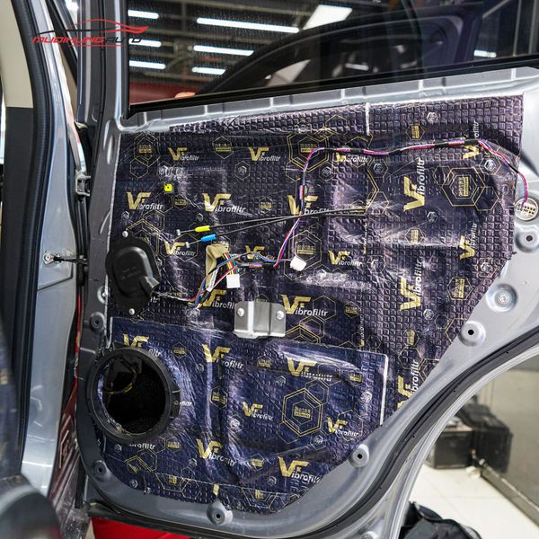 Cách Âm Cửa Xe Mitsubishi Outlander 2020