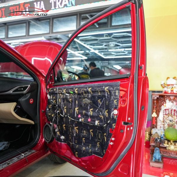 Cách Âm Cửa Xe Toyota Yaris 2023