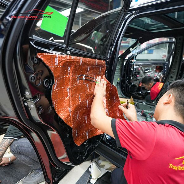 Cách Âm Cửa Xe Toyota Yaris Cross 2024