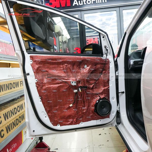Cách Âm Cửa Xe Hyundai Stargazer