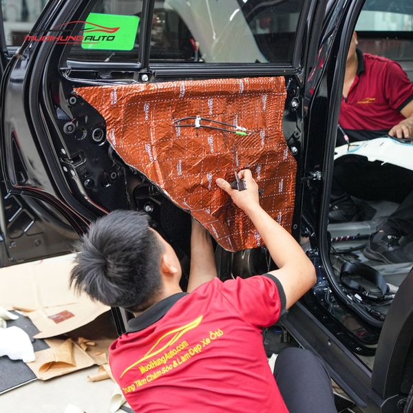 Cách Âm Cửa Xe Toyota Yaris Cross 2024